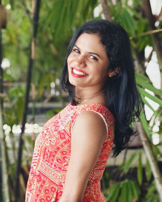 Aparna Menon wearing Zoeymom