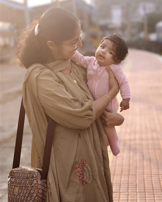 Greeshma Prabhakaran wearing Zoeymom