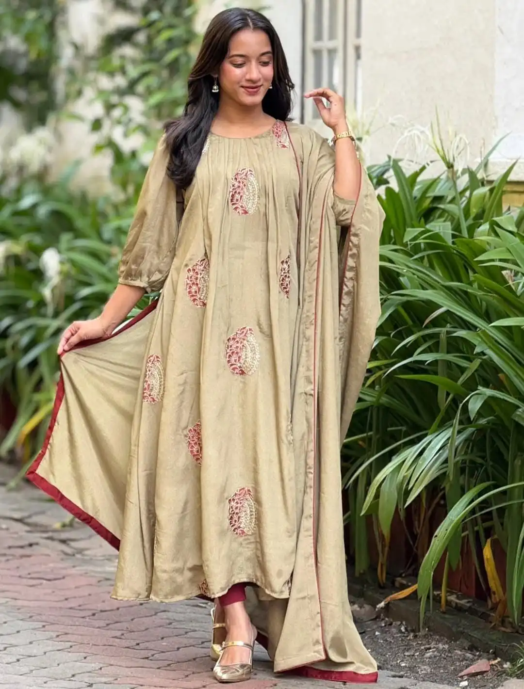 AAYAT ZC 698